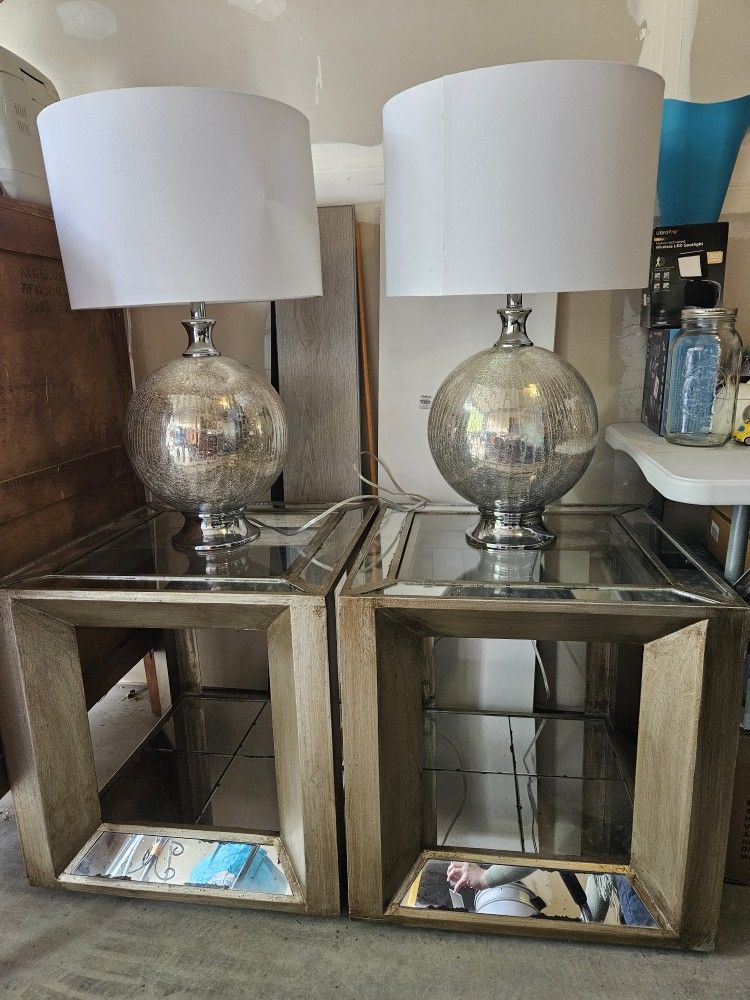 Side Tables And Lamps 