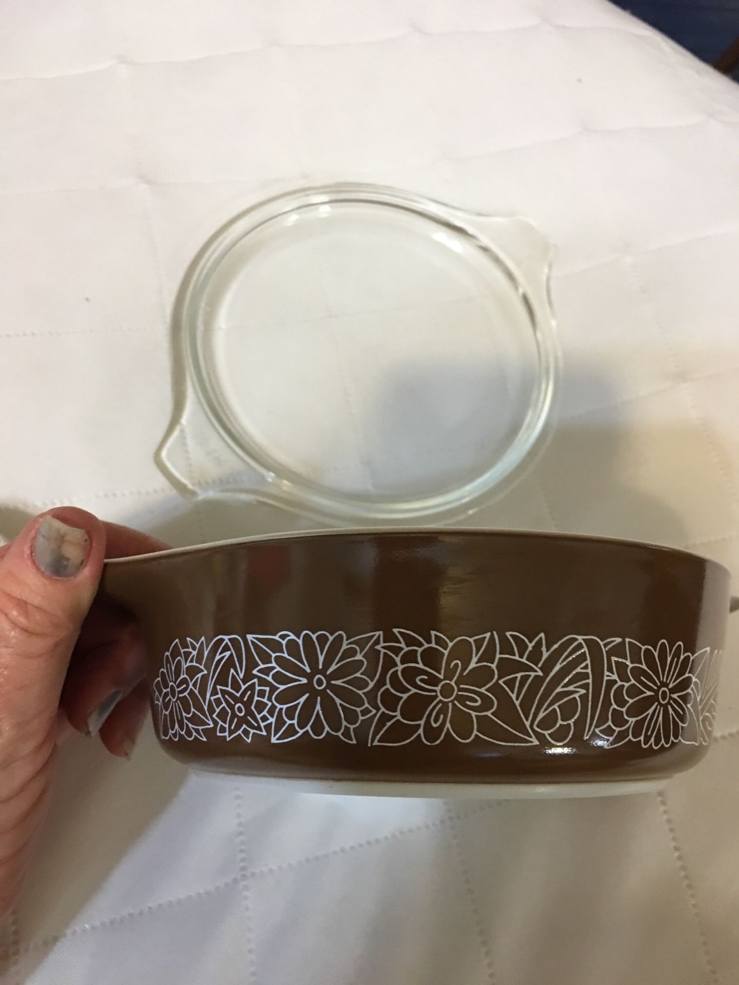 Vintage Pyrex with clear glass cover