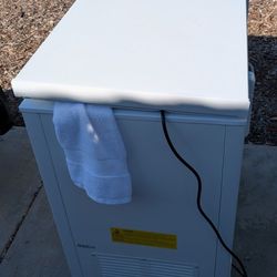 Deep Freezer, Great Condition!