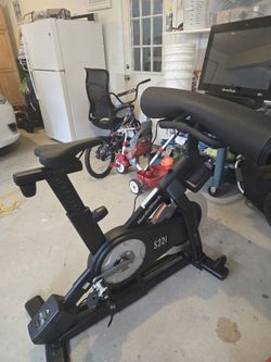 NordicTrack S22i Studio Cycle Like New Condition - Wareham, MA