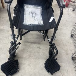 Foldable Travel Wheelchair . 