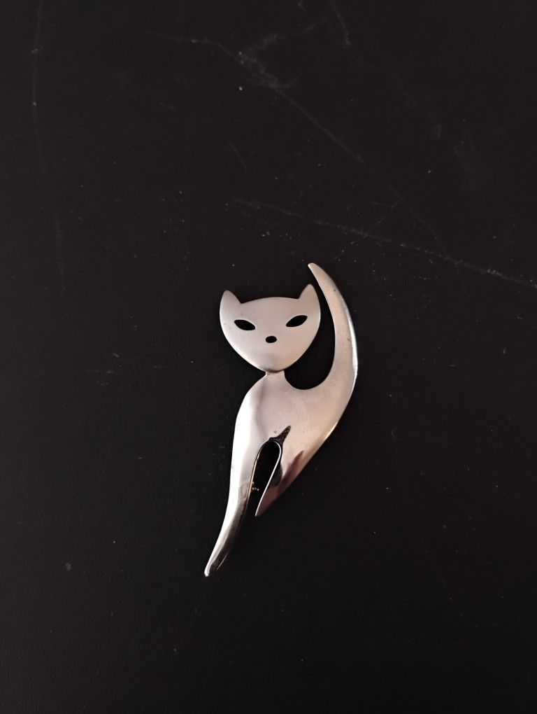 Sterling Silver Cat Broche Pin