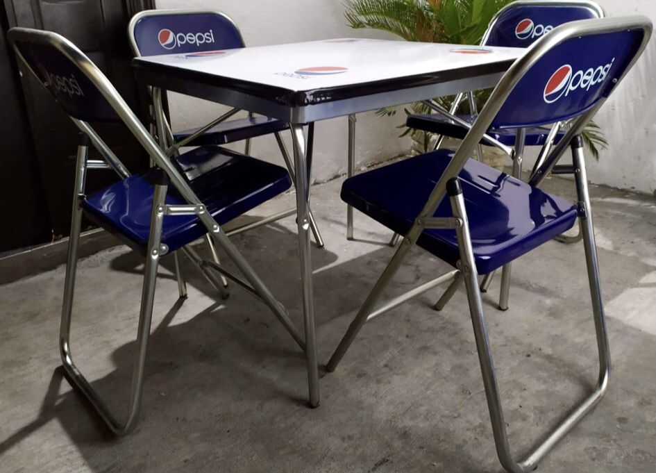 Set Pepsi Metal Table And Chairs 
