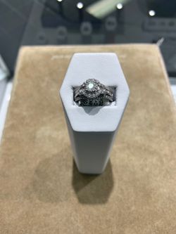 10KT White Gold Diamond Ring
