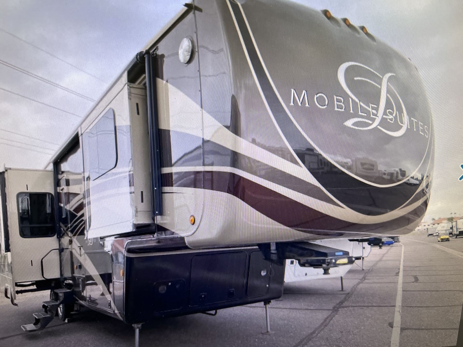 2017 MONIL SUITES 36RSSB3
