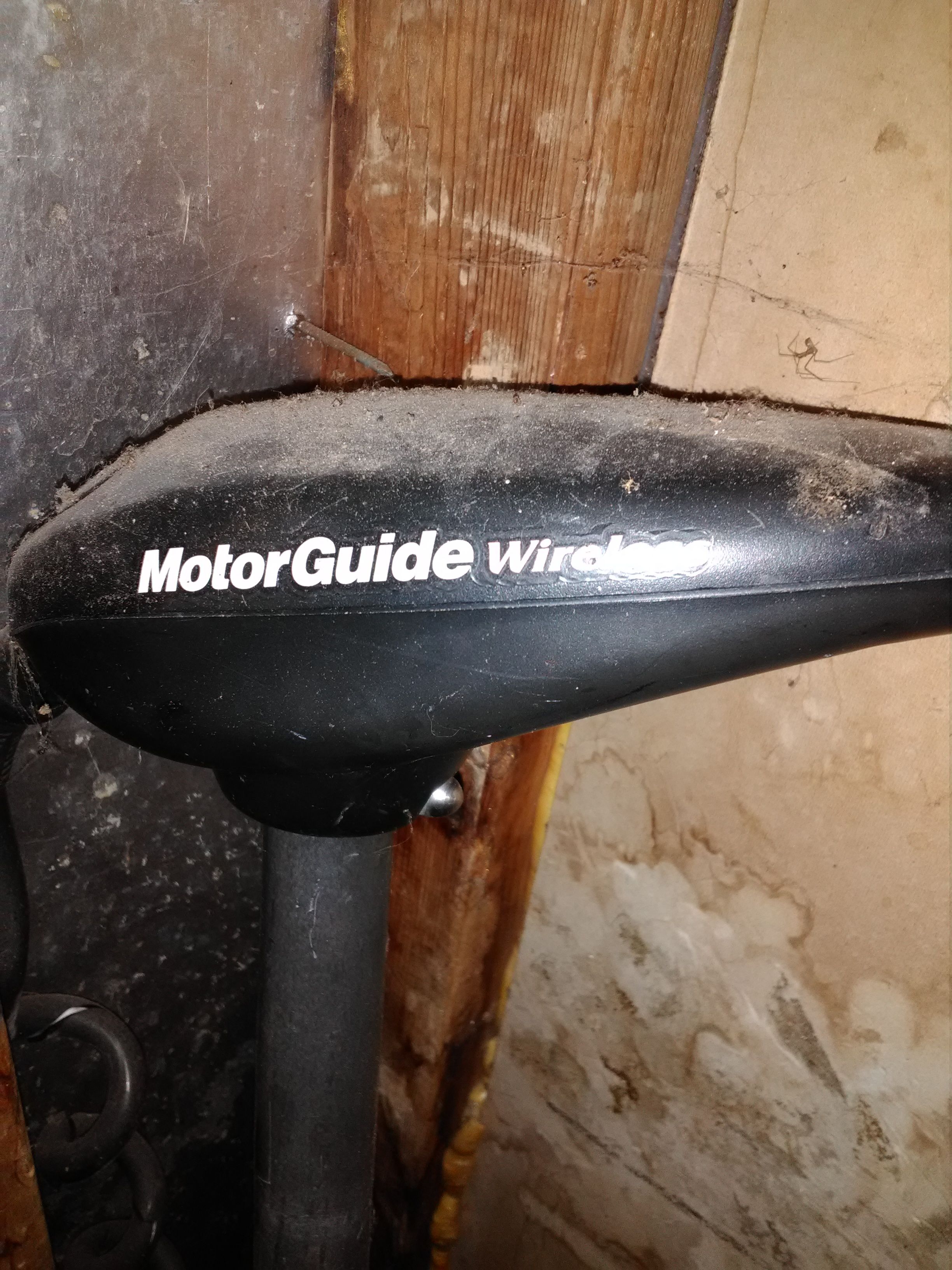 Motor guide trolling motor