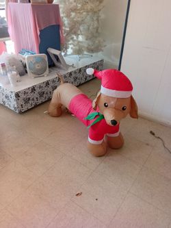 Inflatable yard decor great Cond