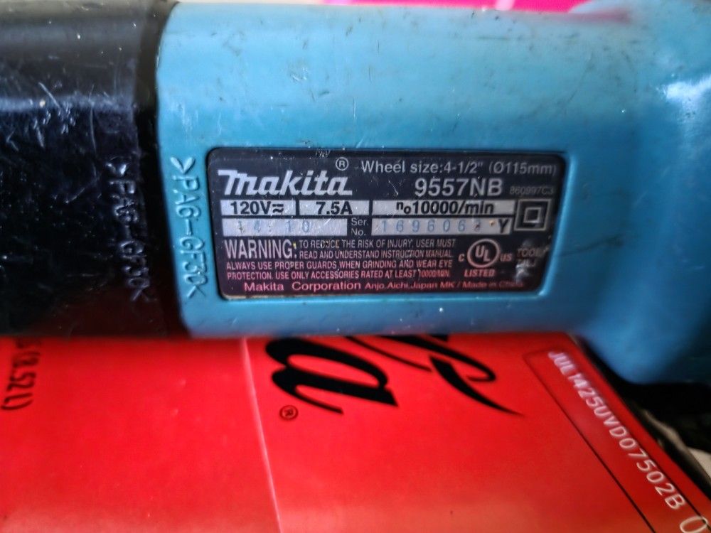 Makita Disc Grinder