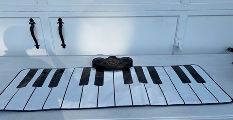 Walk on piano