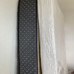 Like Gnu Full Size Mattress