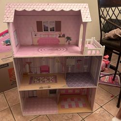 Doll Houses And More 