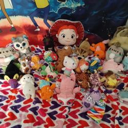 Plushies And Collectables 