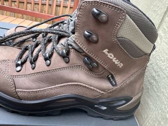 Lowa Renegade GTX Women’s Hiking Boots