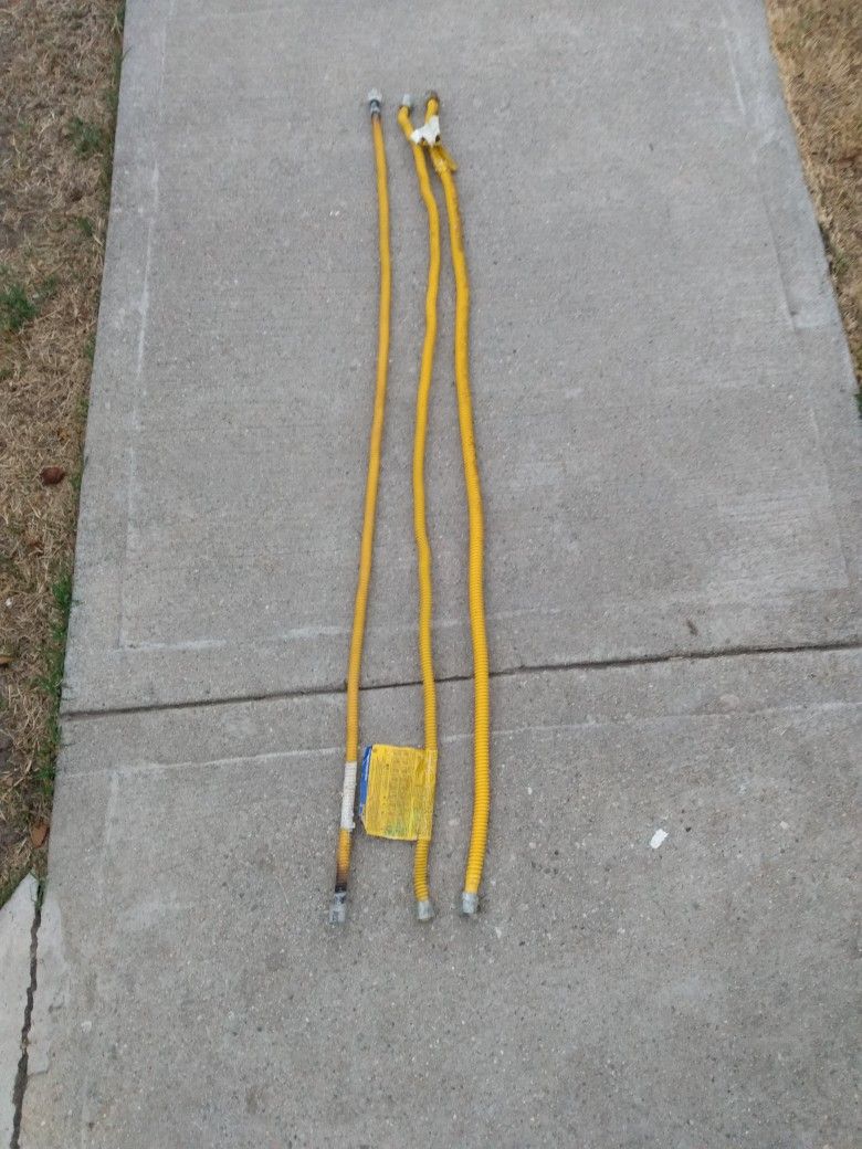 BRASS CRAFT GAS CONNECTORS