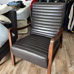 Leather Lounge Chair
