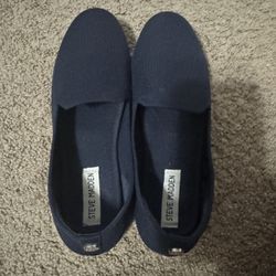 Navy blue Steve Madden flats #comfyshoes