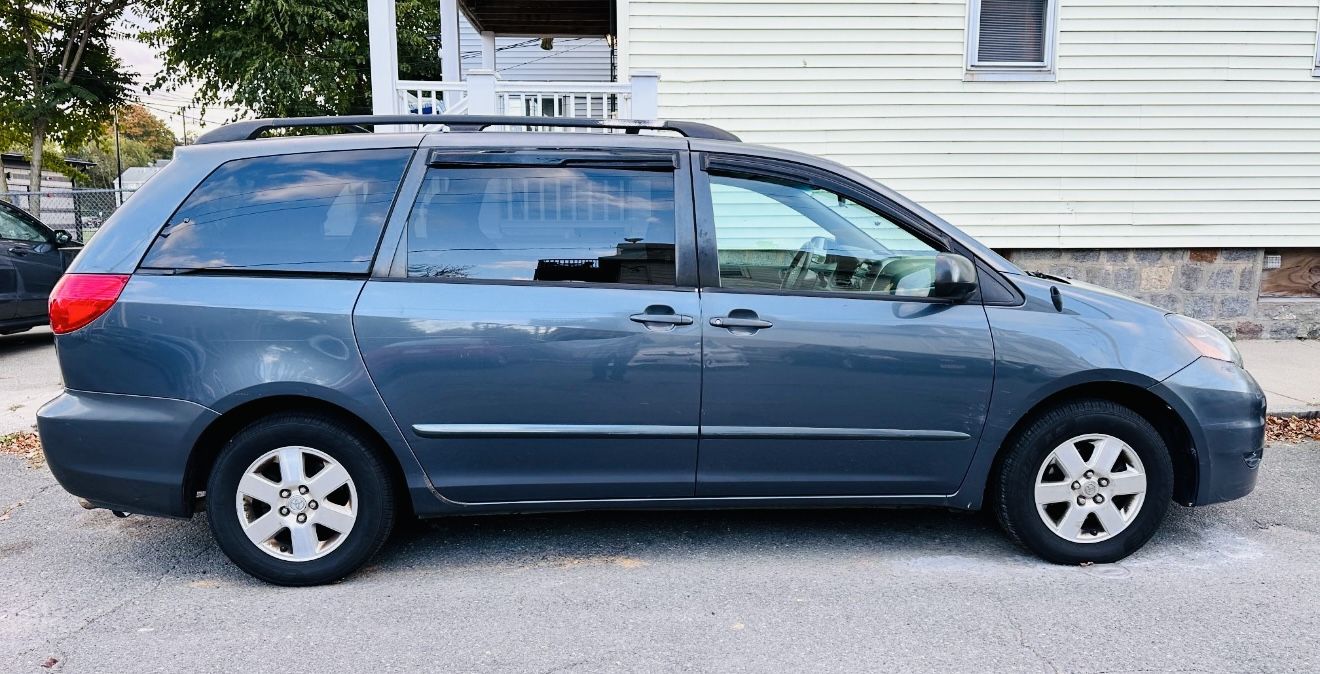 2008 Toyota Sienna