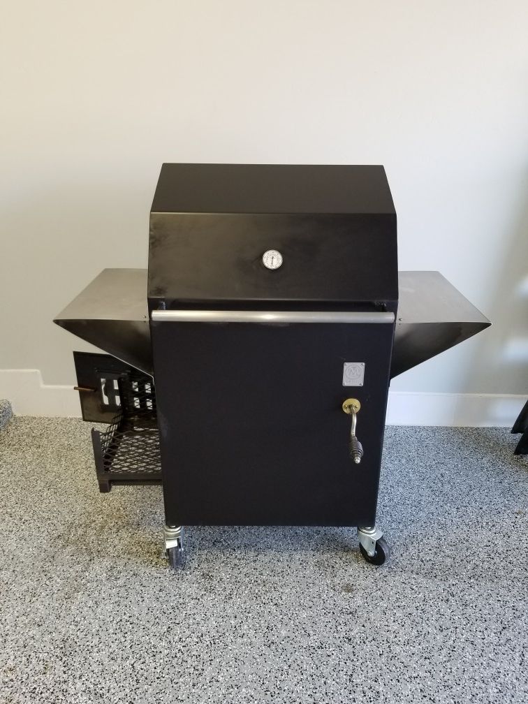 MGrills M1 Smoker/Grill