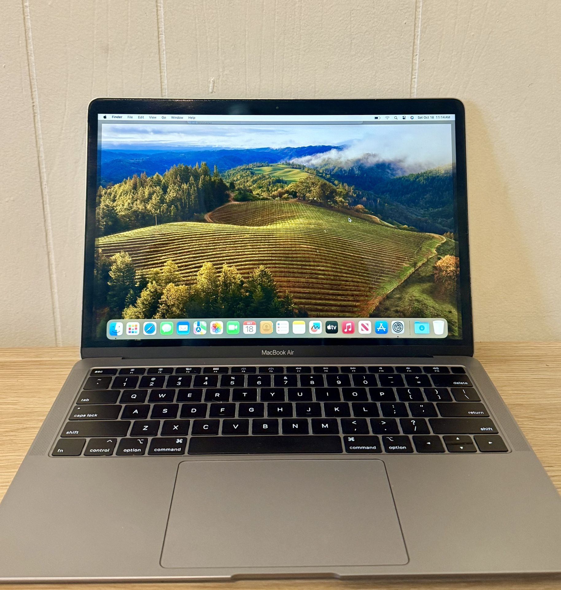 💻 MacBook Air 2020 – Like New! (Excellent Condition) – $250