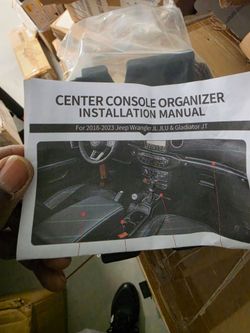 Jeep wrangler/gladiator center console tray