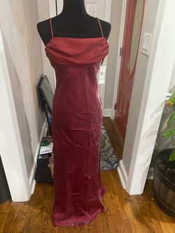 New with tags size 8 prom dress formal gown evening wear wedding party burgundy red