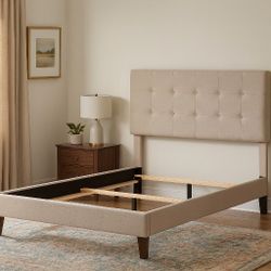 Queen Size Bed Frame From ASHLEY  Upholstered Bed with Square Button Tufting
 Like New! Cama Queen 