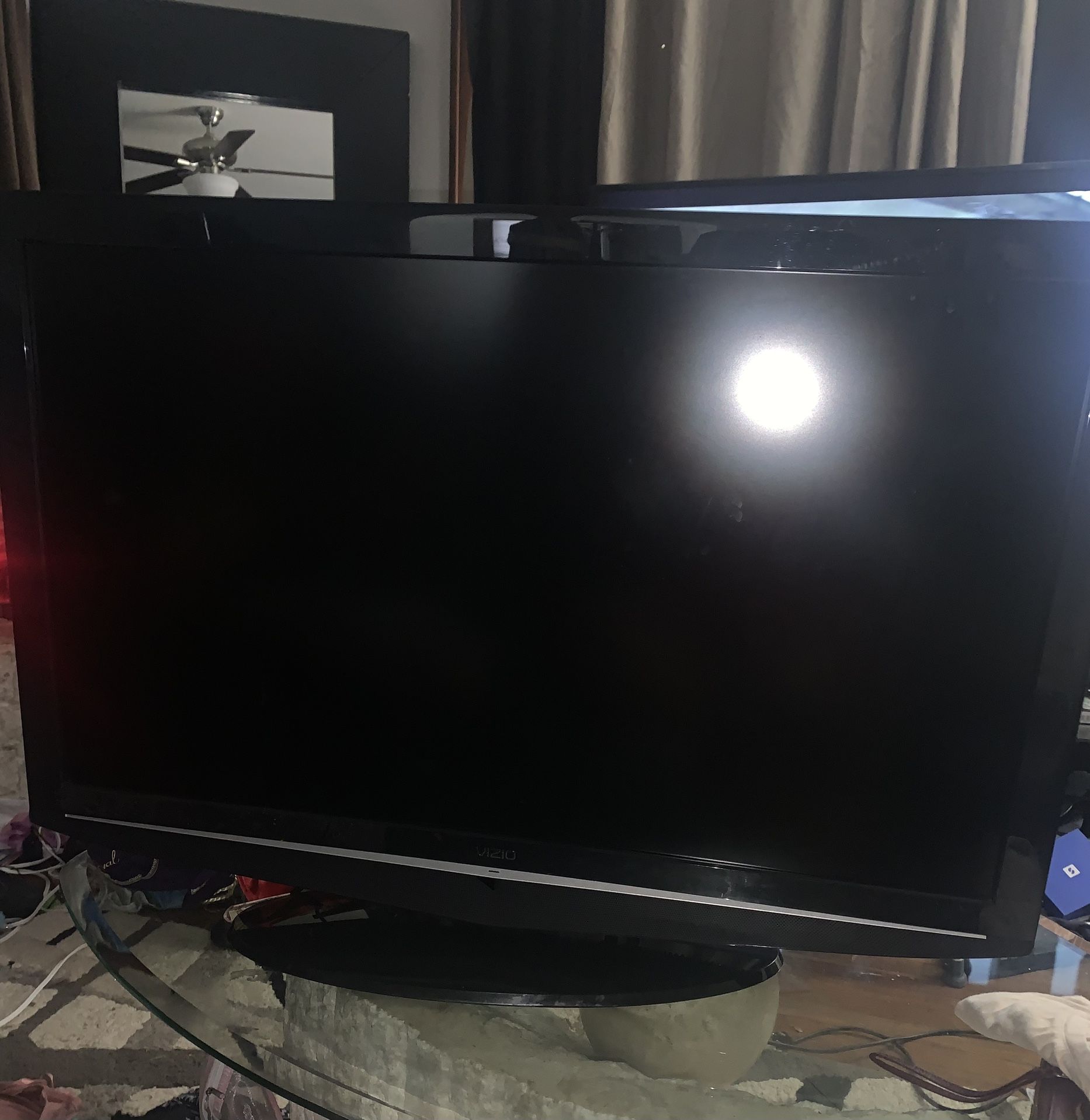 Vizio 37 inch flatscreen swivel TV
