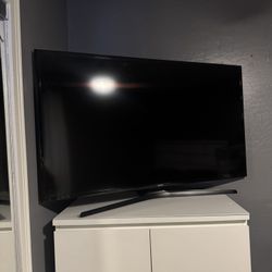 Samsung 50” Smart TV