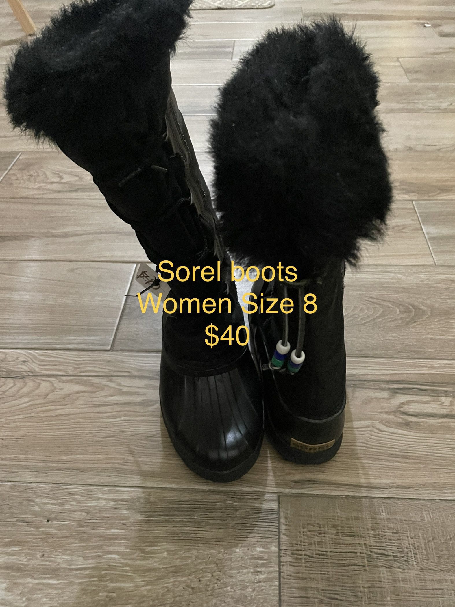 Sorel Boots Women Size 8 