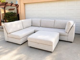 Ashley Neira Sectional w/ Storage Ottoman – Fog