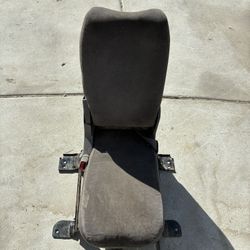 Chevrolet Silverado Jump Seat 
