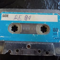 RARE ESSENCE LIVE 1984 DC GOGO MUSIC CASSETTE TAPE $10 FINAL PRICE SEE 👀 ALL PICTURES 