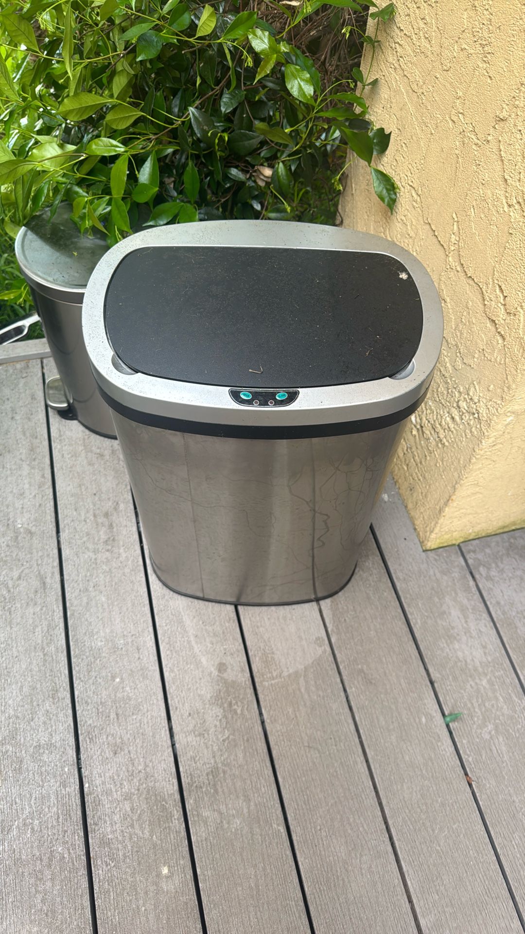 Electric Trash Can