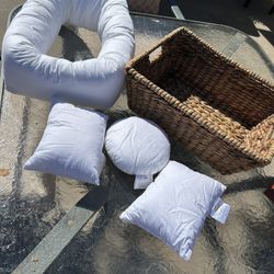 Newborn Photo Shoot Basket With Pillows