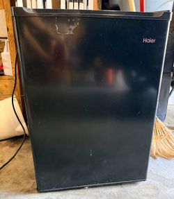 Mini Fridge 20$ l