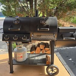 Oklahoma Joe's Canyon Combo Smoker/Grill.