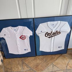 2 MLB autographed Jerseys 