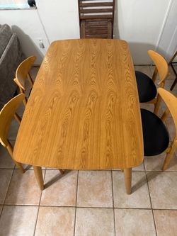 Dining table 4 chair