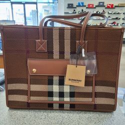 Burberry Women's MD Pocket DTL Tote Bag