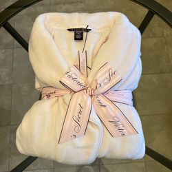 VS Short Cozy Robe