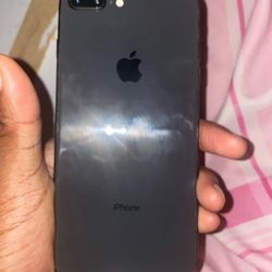 iPhone 8 Plus Dark Grey/Black 64GB **CRACKED IN BOTTOM LEFT CORNER**