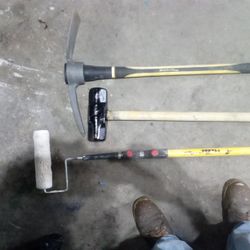 20 Lb Sledge Hammer With Fiberglass Handle Pick With Fiberglass Handle And Painting Extension Pole Up To 20 Ft With All Fiberglass