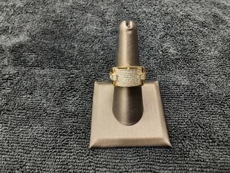 Yellow Gold 10k (.417) 5.8 grams Size 8.5