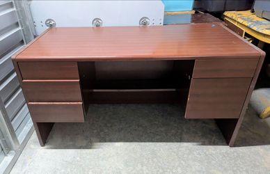 Office/Executive Desk