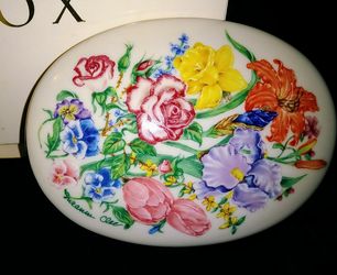 Lenox Original Box The Flower Blossom Music Box