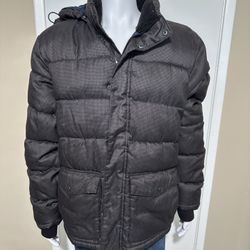Old Navy Men’s Black Puffer Jacket