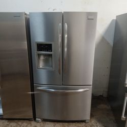 Frigidaire 25 Cubic Foot Bottom Freezer Pull Out Price To Sell
