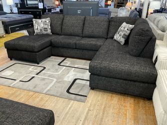 Sectional Sofa – Onyx