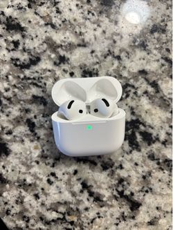 Apple AirPods 4