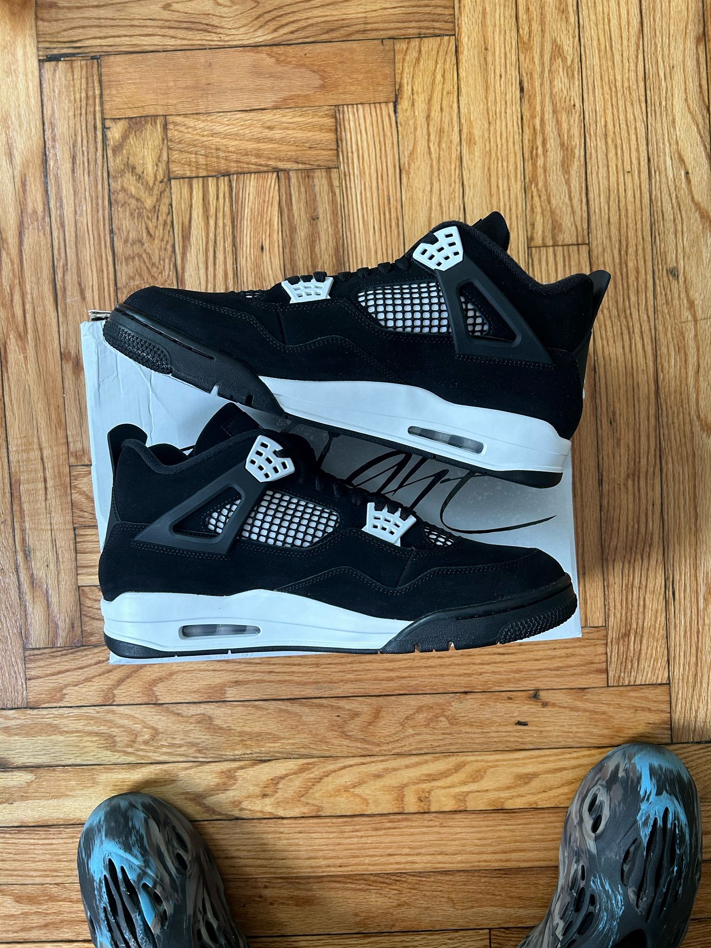Jordan 4 White Thunder Mens Size  13